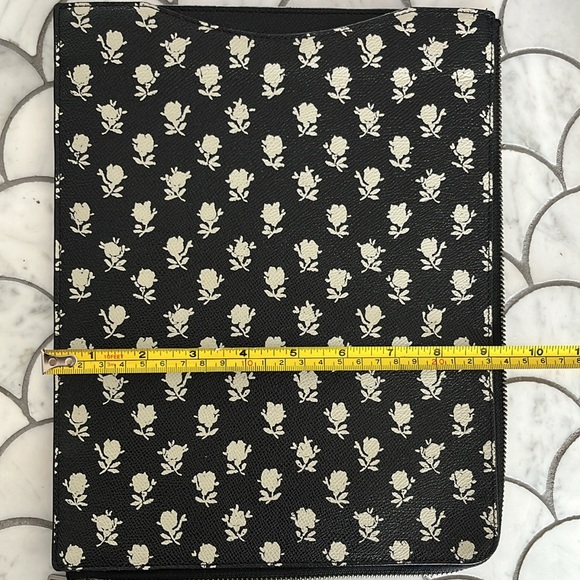Coach black and white floral tech case - Picture 7 of 9